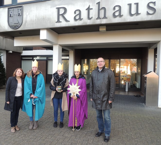 6 01 Sternsinger im Rathaus Moormerland