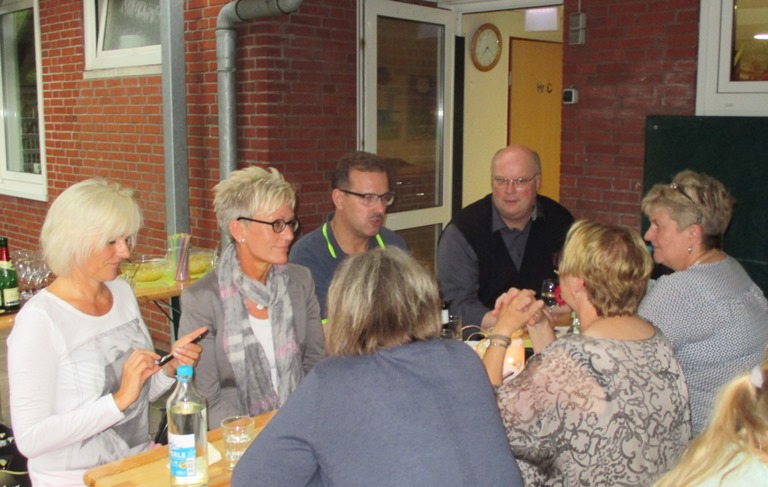 15 08 Kita meets KV