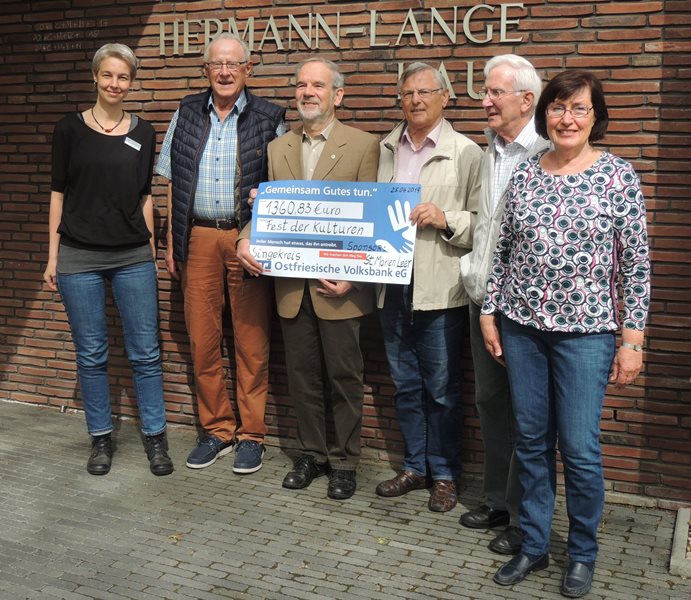 Erlös Skatturnier Singekreis St. Marien 2019 fürs Fest der Kulturen in der Stadt Leer
